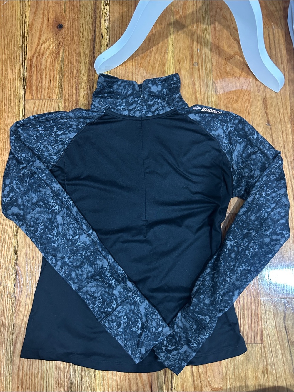Brooks Black Top with Gray Marbled Sleeves - Long Sleeve